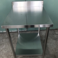 BÀN THAO TÁC CÓ KỆ PHẲNG DƯỚI