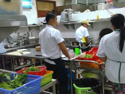 Nhà hàng Thuyền Trăng Quán - Bạc Liêu