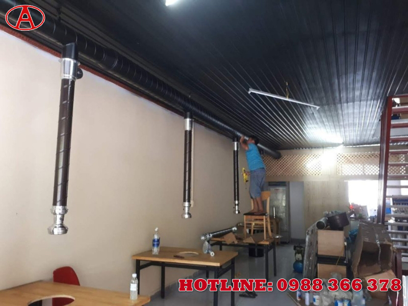 The process of building a smoke tower in the Asean highland area